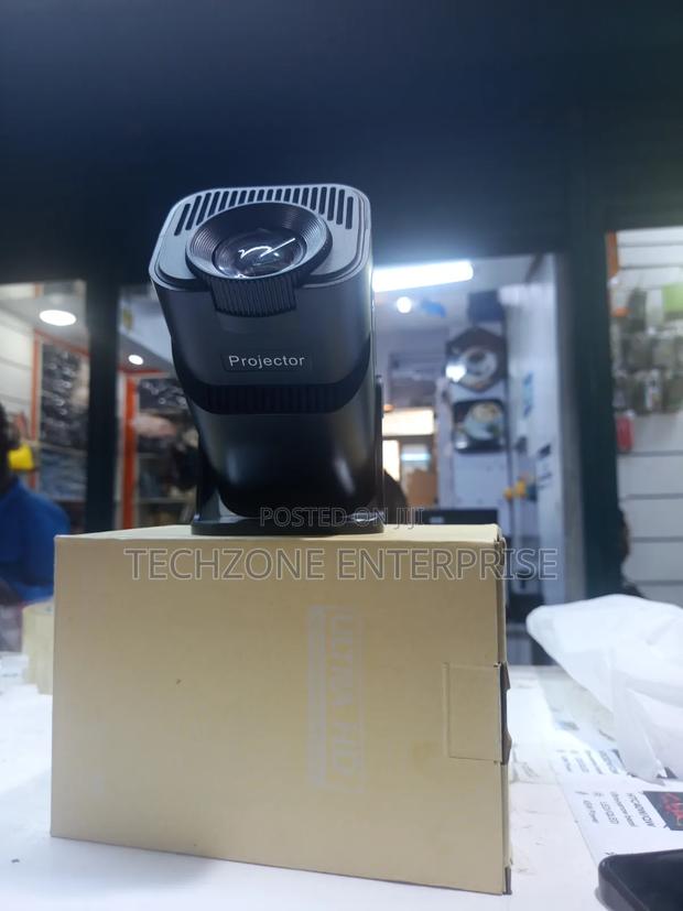 Android HY320 Mini Portable Projector 