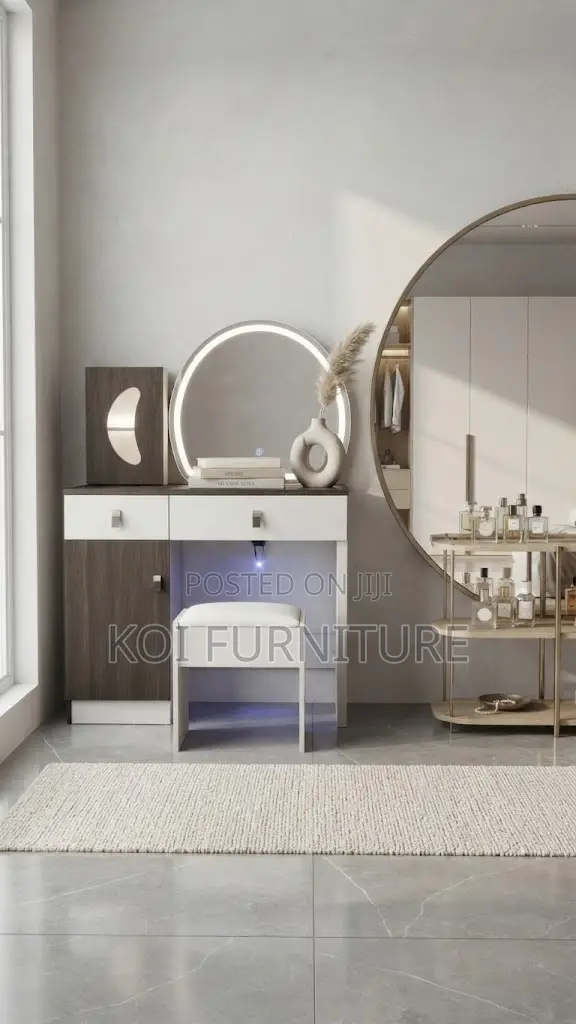 Dressers; Classic Elegant Vanity Set With Lighting