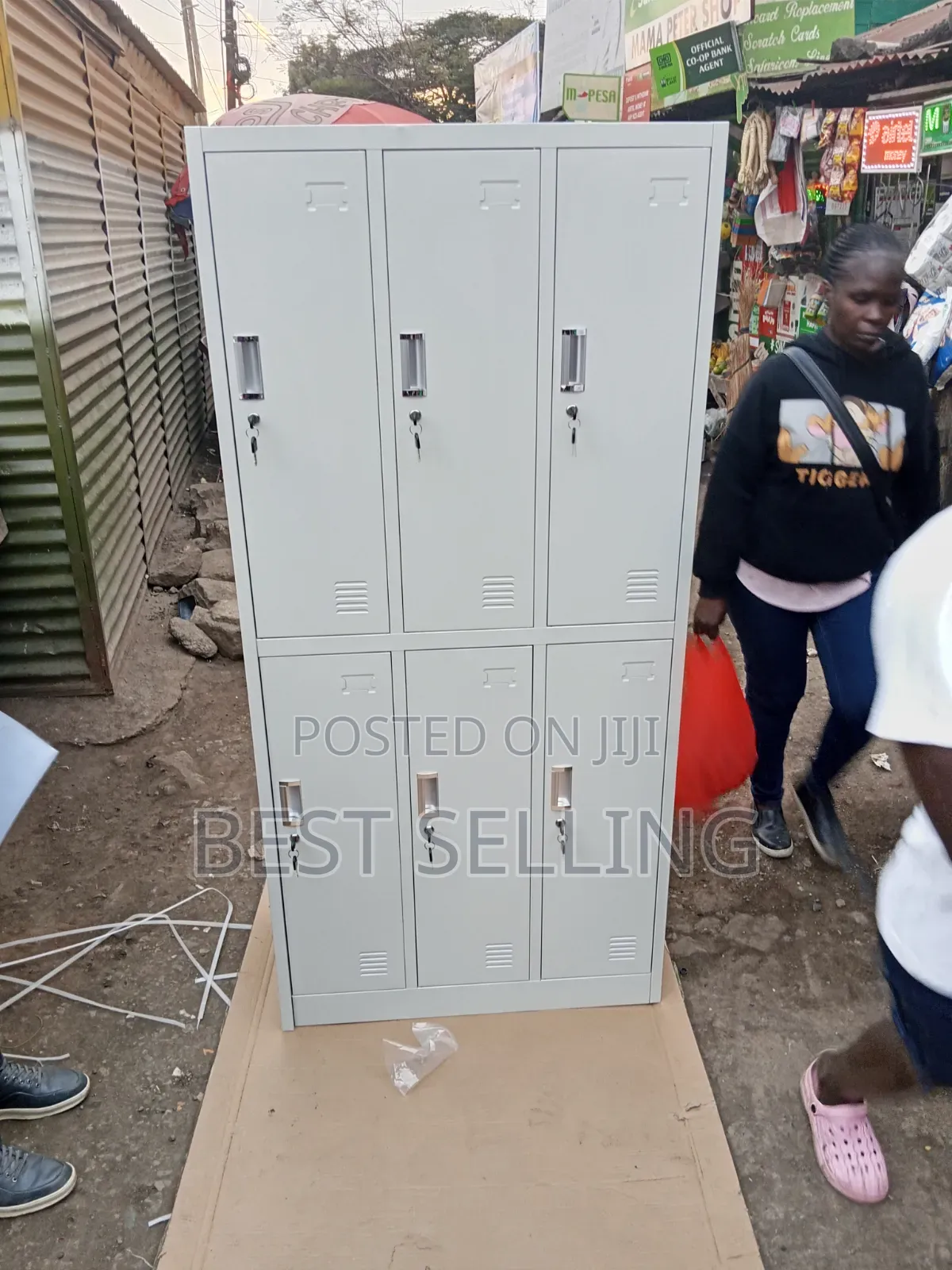 6 Door Gym Filing Cabinet With Hard Metallic