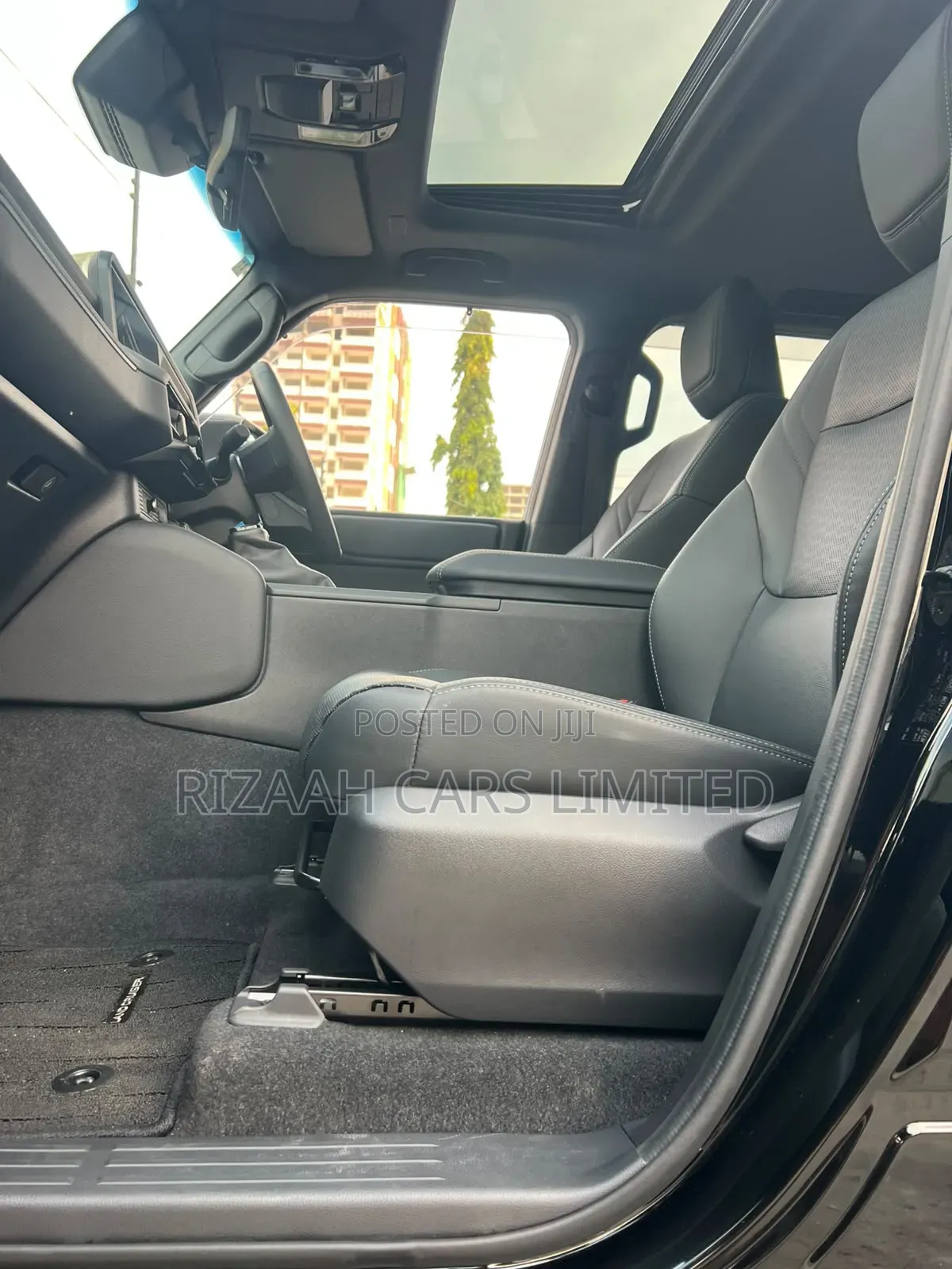 Toyota Land Cruiser Prado 2024