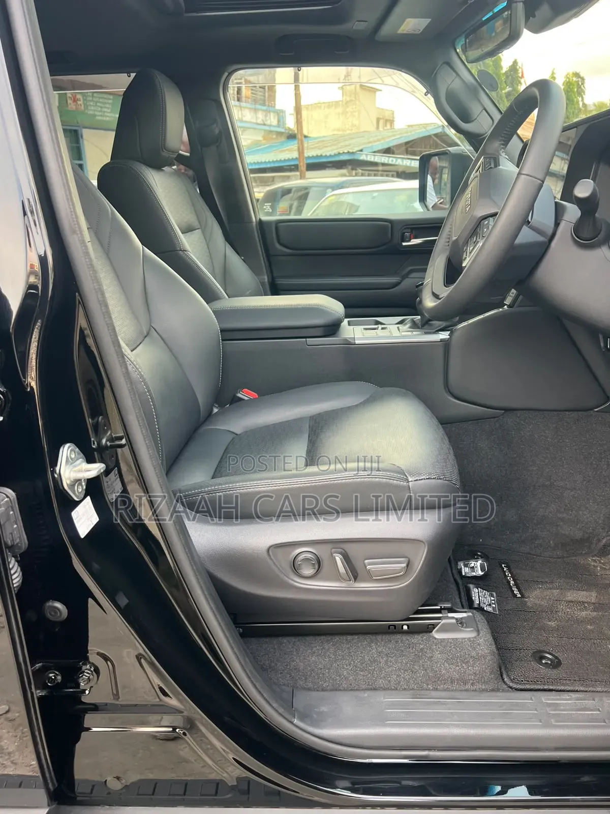 Toyota Land Cruiser Prado 2024
