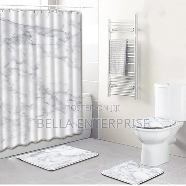 4pcs Bathroom Set – Matching Shower Curtain, Rugs, and Toilet Cover