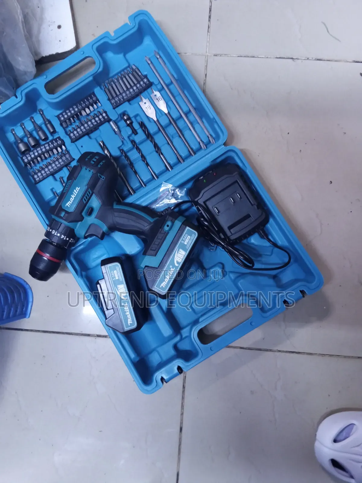 Makita Cordless Drill 88v