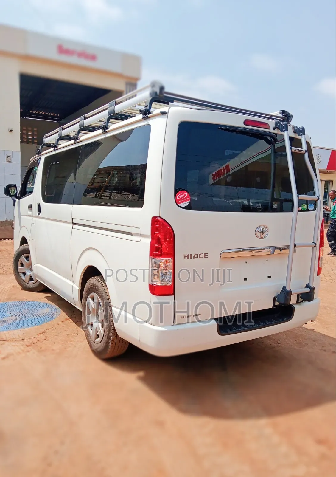 Toyota HiAce 2019 White