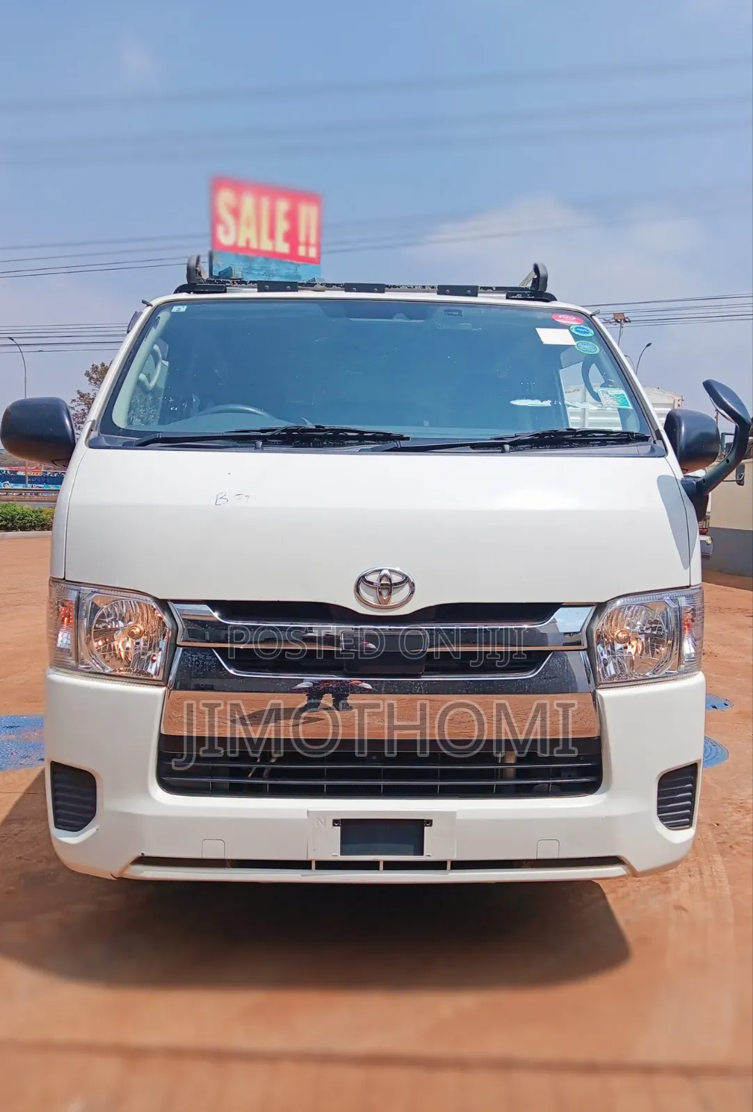 Toyota HiAce 2019 White