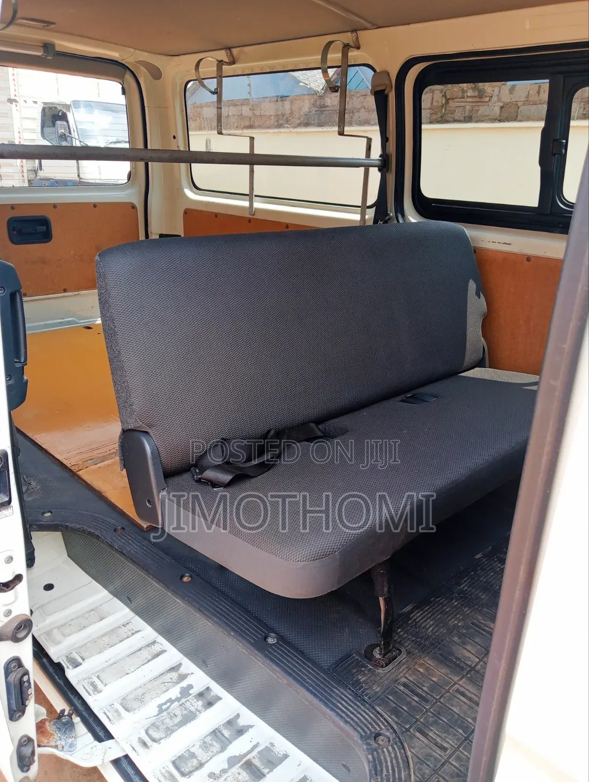 Toyota HiAce 2019 White
