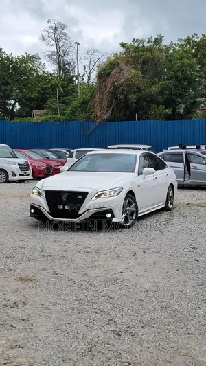 Toyota Crown 2019 Teal