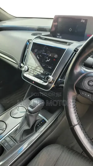 Toyota Crown 2019 Teal