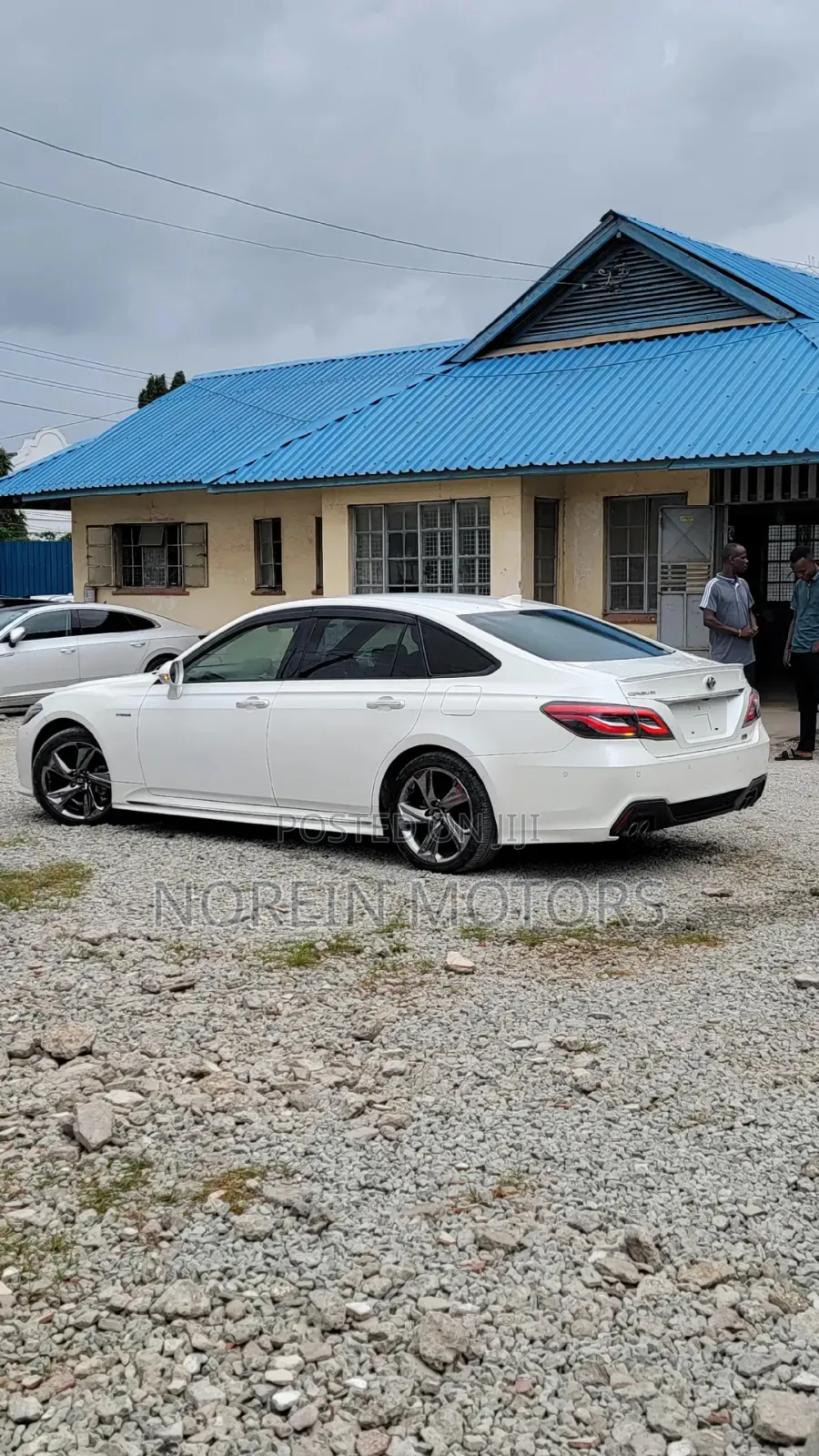 Toyota Crown 2019 Teal