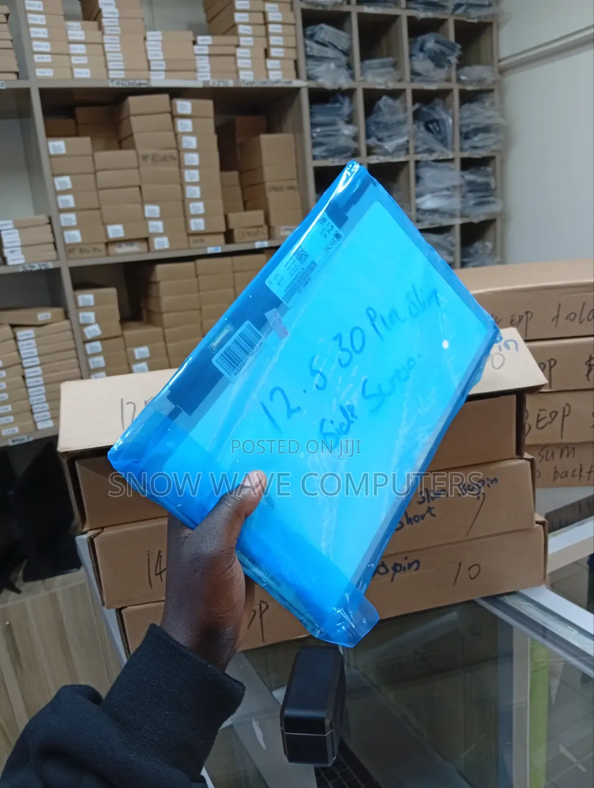 Screen 12.5" Slim 30 Pin Screw