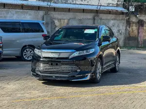 Toyota Harrier 2.0 2020 Black