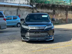 Toyota Harrier 2.0 2020 Black