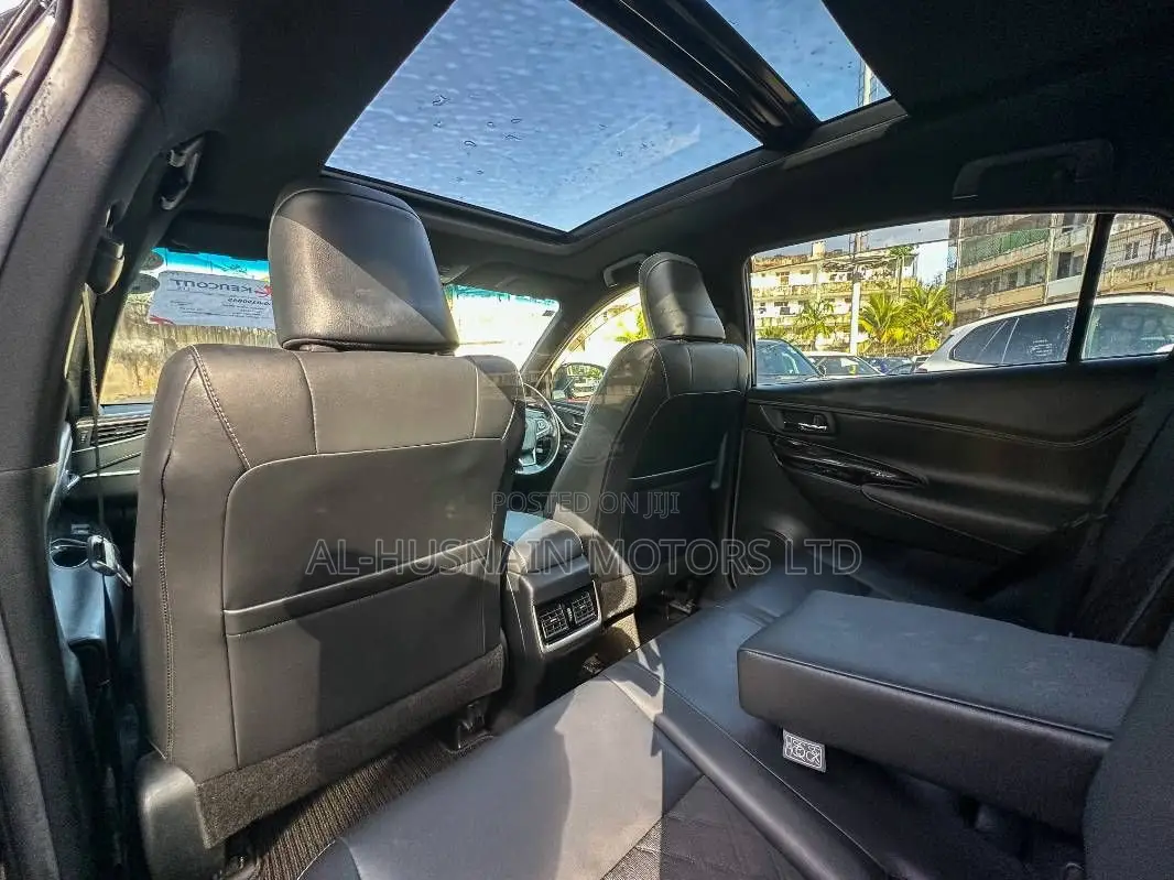 Toyota Harrier 2.0 2020 Black