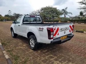 Isuzu D-MAX 2022 Off white
