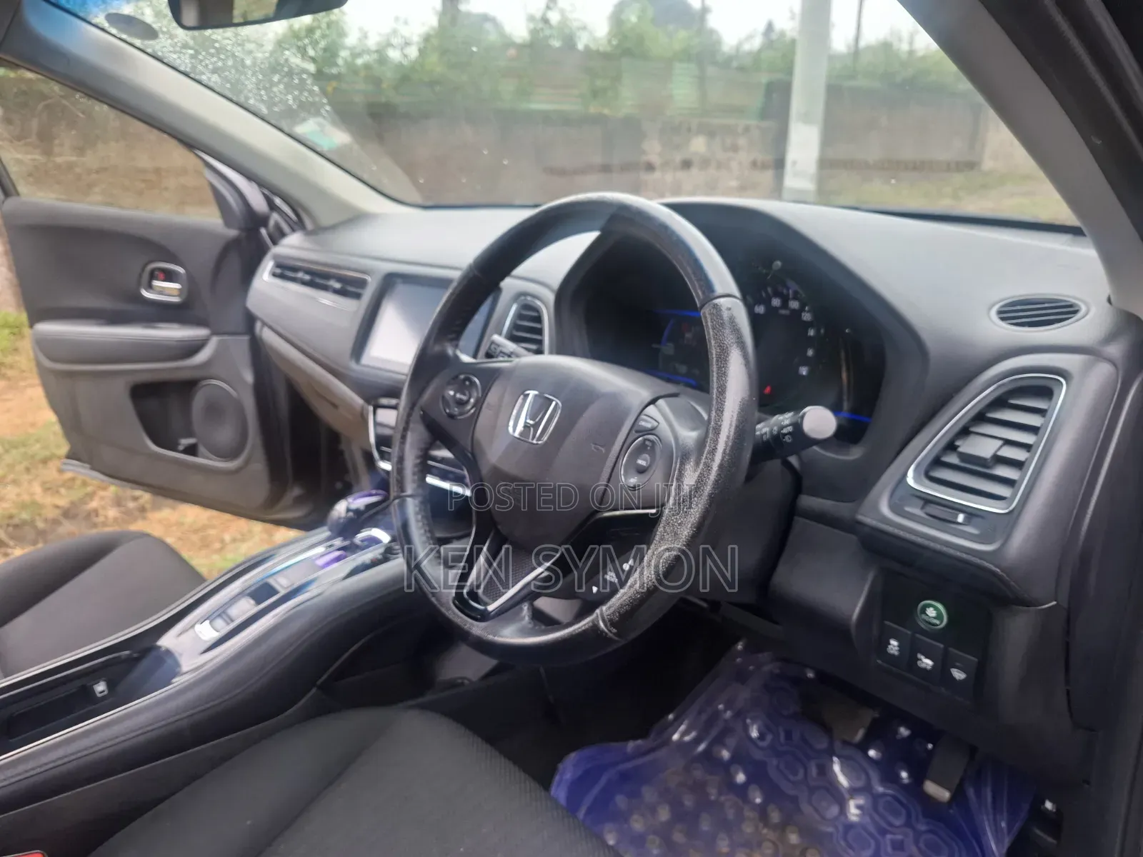 Honda Vezel 1.5 Hybrid 4WD 2018 Gray