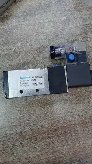 Pheumatic Solenoid Valve 4v210-08