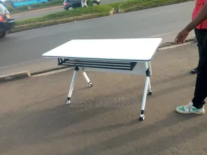 Elegant Folding Table Best in Training Rooms