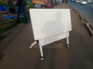 Elegant Folding Table Best in Training Rooms