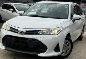 Toyota Corolla Fielder 2019 White