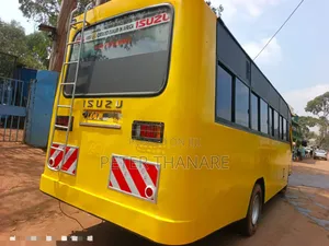 Isuzu NQR 2020 Yellow