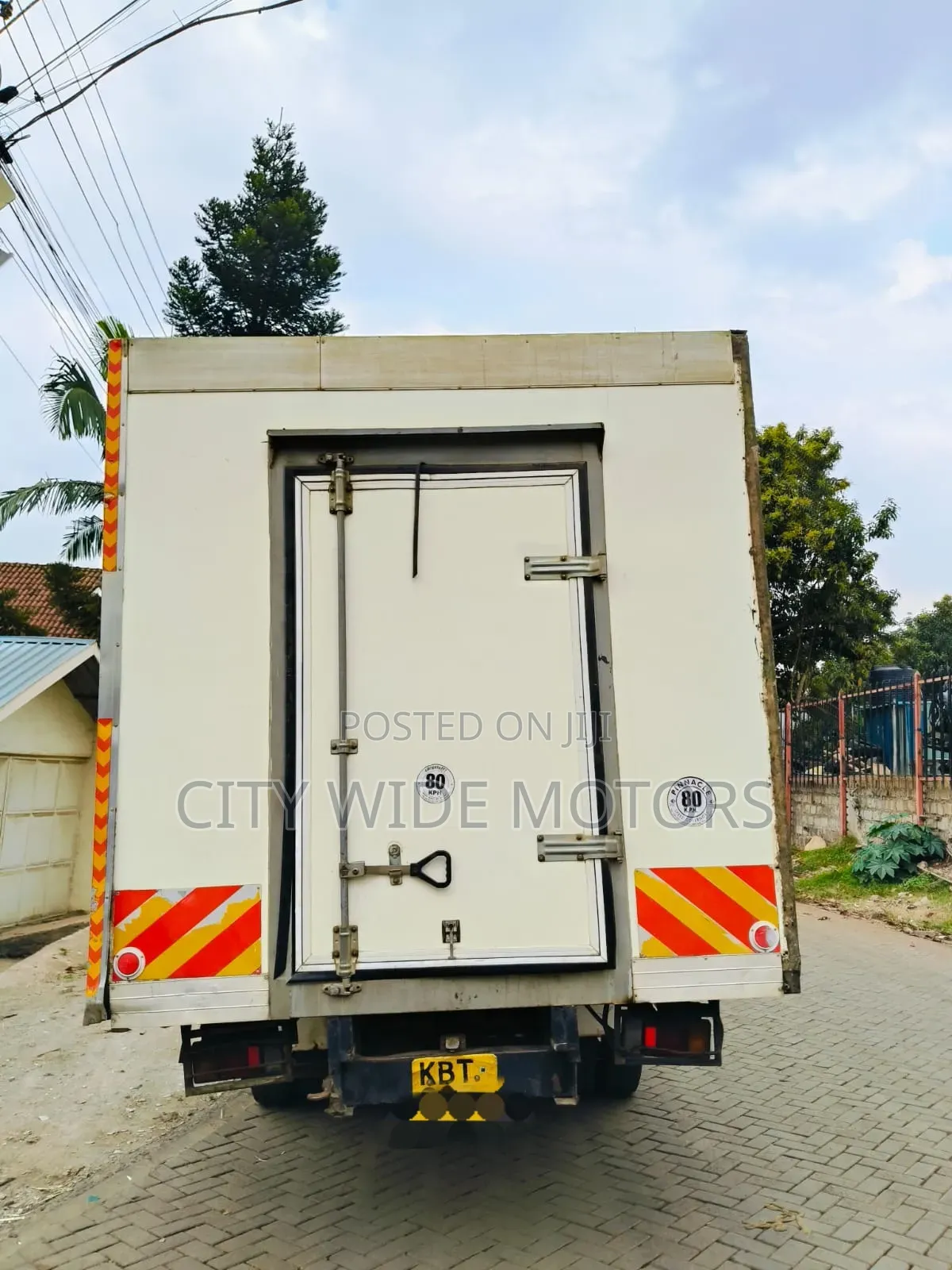 Isuzu NPR KBT