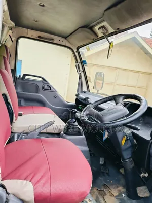 Isuzu NPR KBT