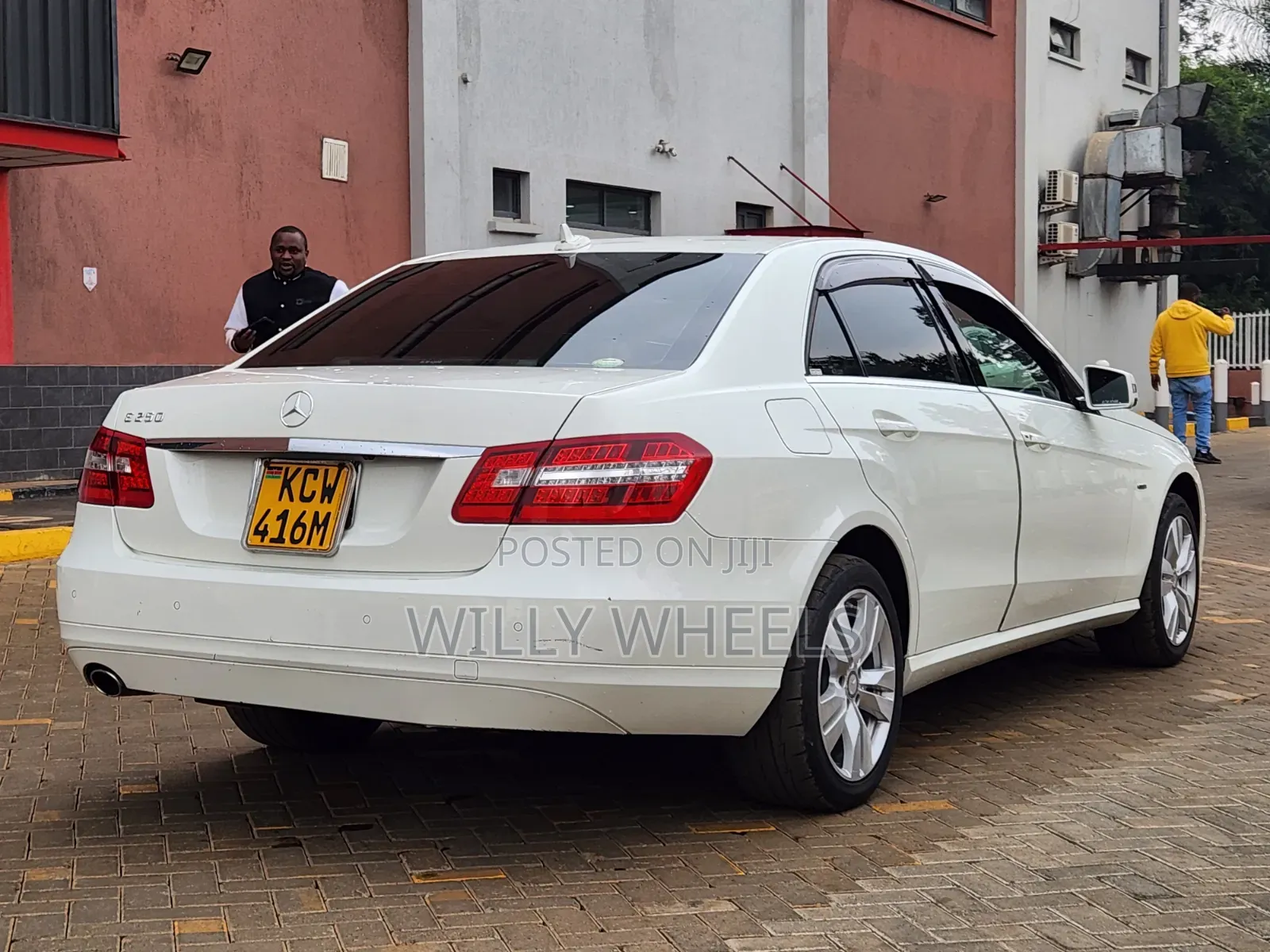 Mercedes-Benz E250 2012 White
