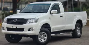 Toyota Hilux 2014 Pearl