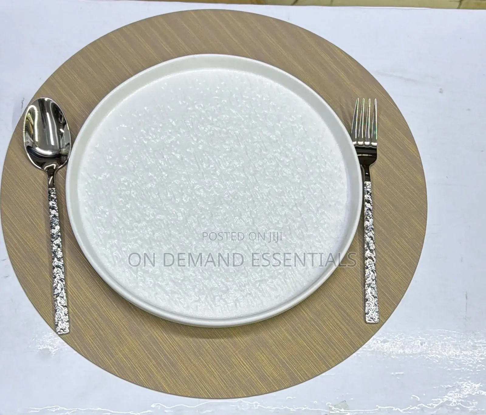 High Quality Metallic Bronze Effect Round Table Mats Price: 6pc