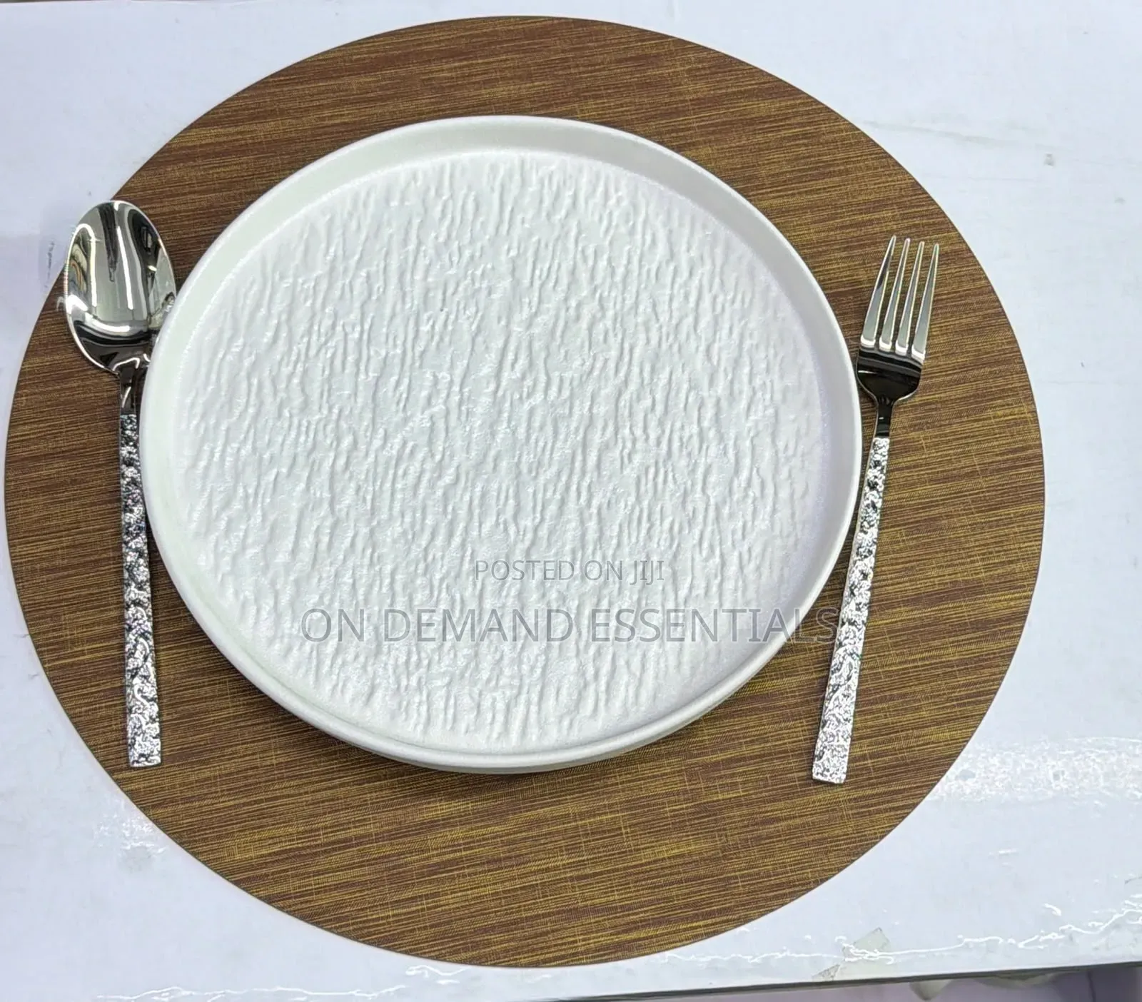 High Quality Metallic Bronze Effect Round Table Mats Price: 6pc