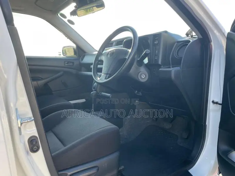 Daihatsu Rocky 2020