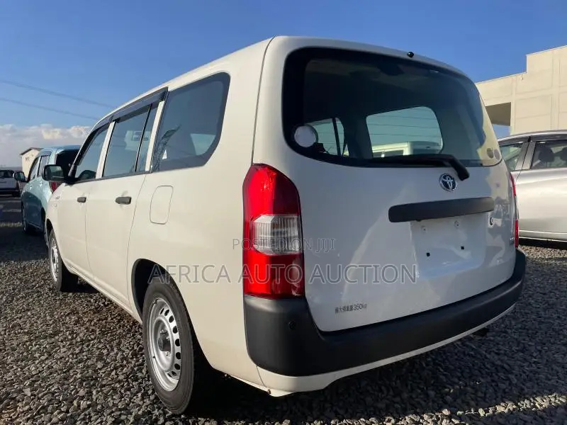 Daihatsu Rocky 2020