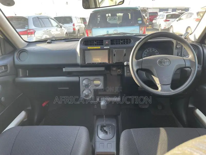 Daihatsu Rocky 2020