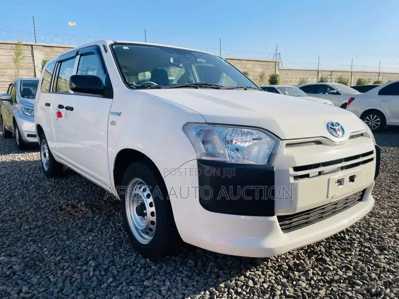 Daihatsu Rocky 2020
