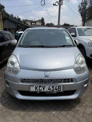 Toyota Passo 1.3 FWD 2012 Silver
