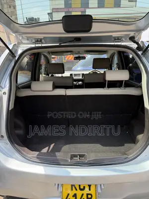 Toyota Passo 1.3 FWD 2012 Silver