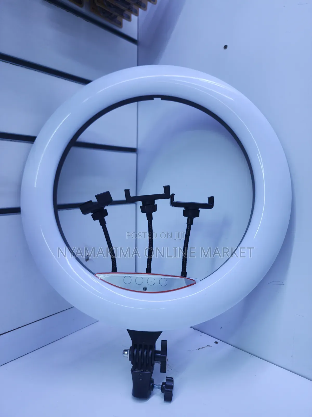 Led Ringlight LJJ-45 18" With Tripod Stand