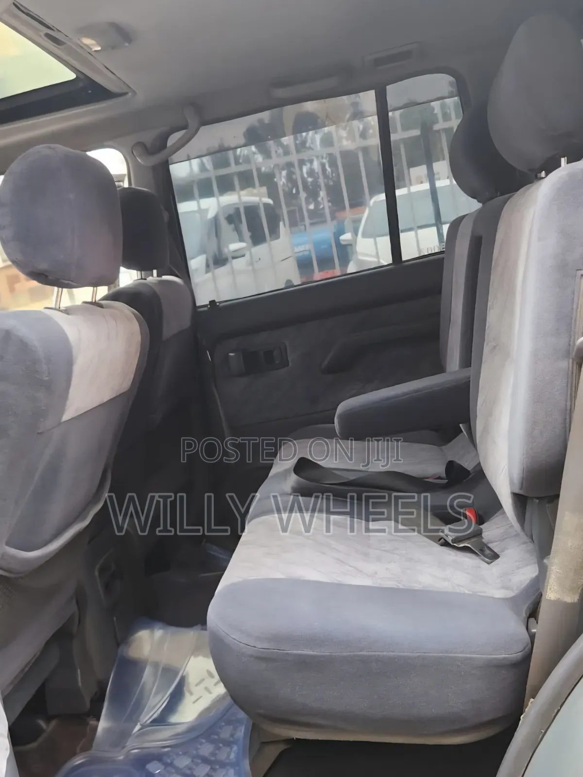 Toyota Land Cruiser Prado 2000 Silver
