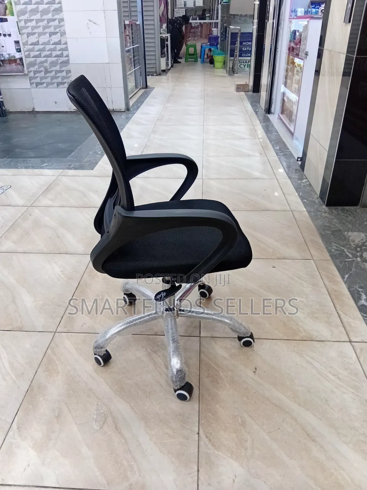Comfortable Secretarial Office Chair