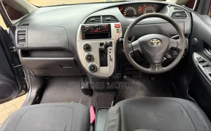 Toyota Ractis 2010 Gray