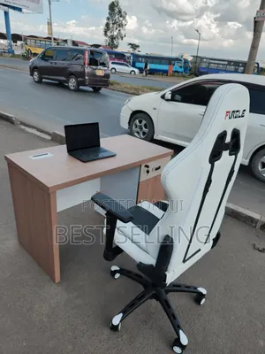 Modern Executive Emperor's Gaming Chair Suitable in Gaming
