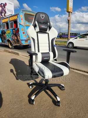 Modern Executive Emperor's Gaming Chair Suitable in Gaming