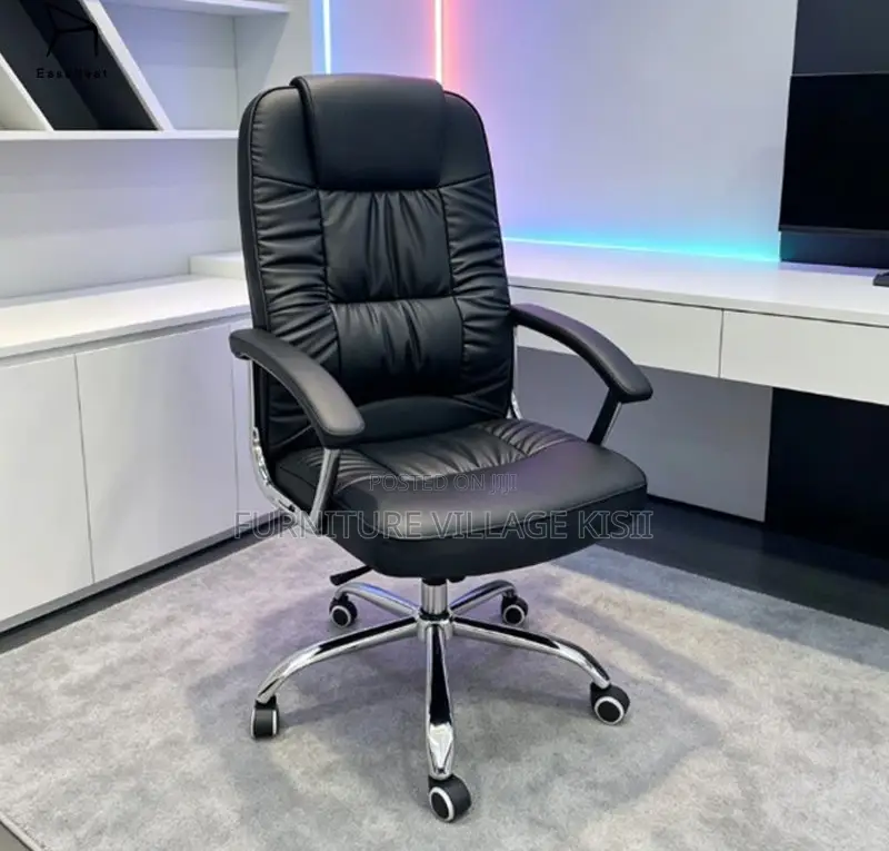 Office Chair: Black Leather Executive Seat