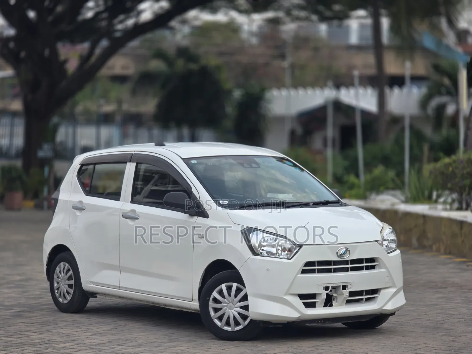 Daihatsu Mira 2019 White