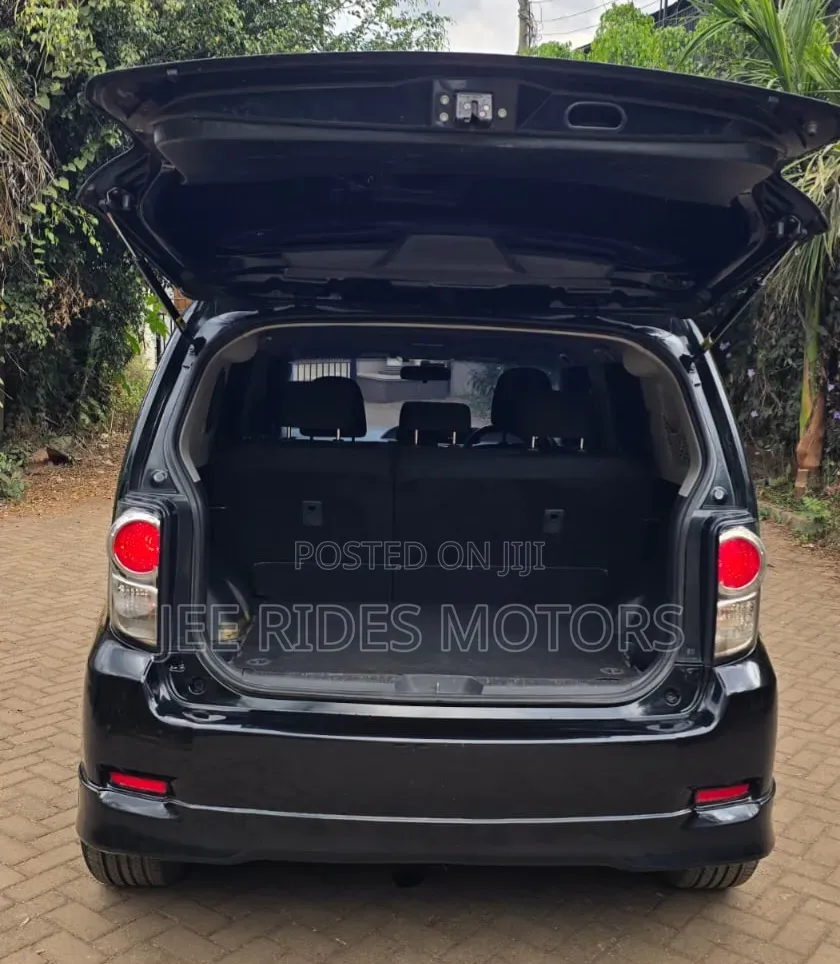 Toyota Corolla Rumion 2014 Matt Black