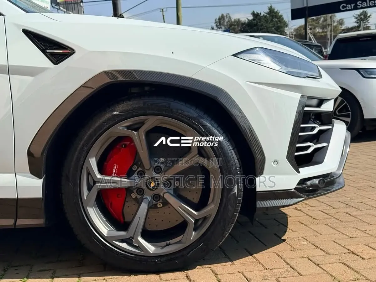 Lamborghini Urus Base 4dr AWD 2020 White
