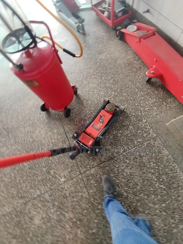 Safety Overload Valve Heavy Duty 4tns Trolley Jack Machine Sunshine