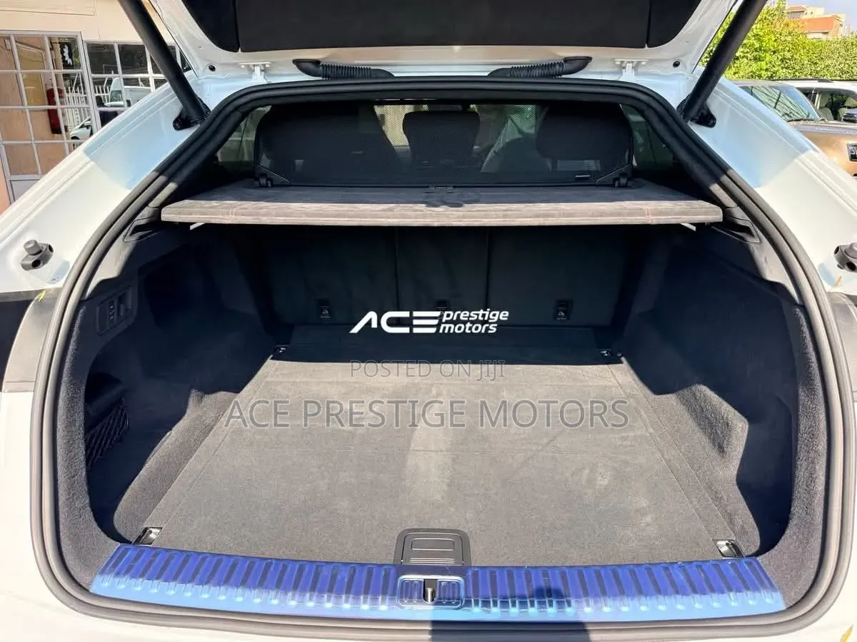Lamborghini Urus Base 4dr AWD 2020 White