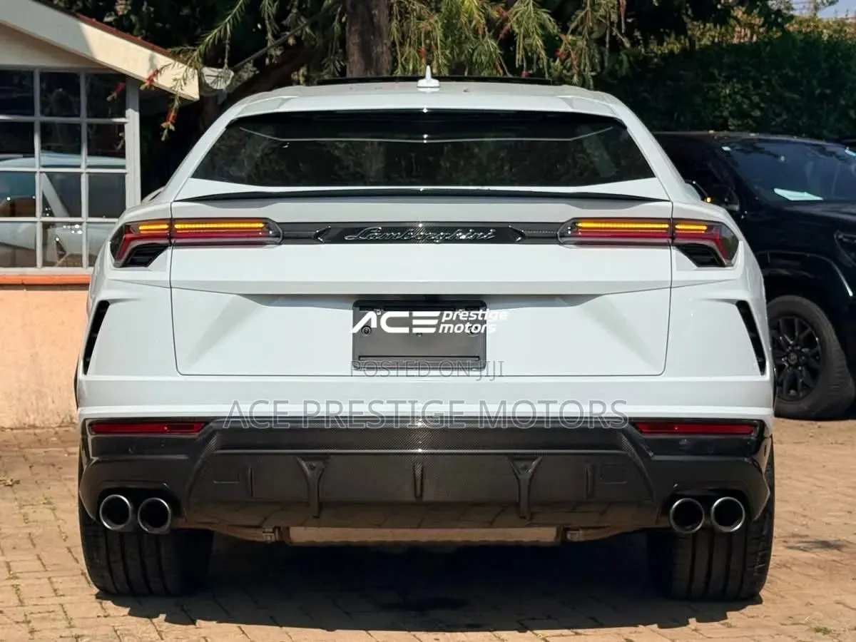 Lamborghini Urus Base 4dr AWD 2020 White