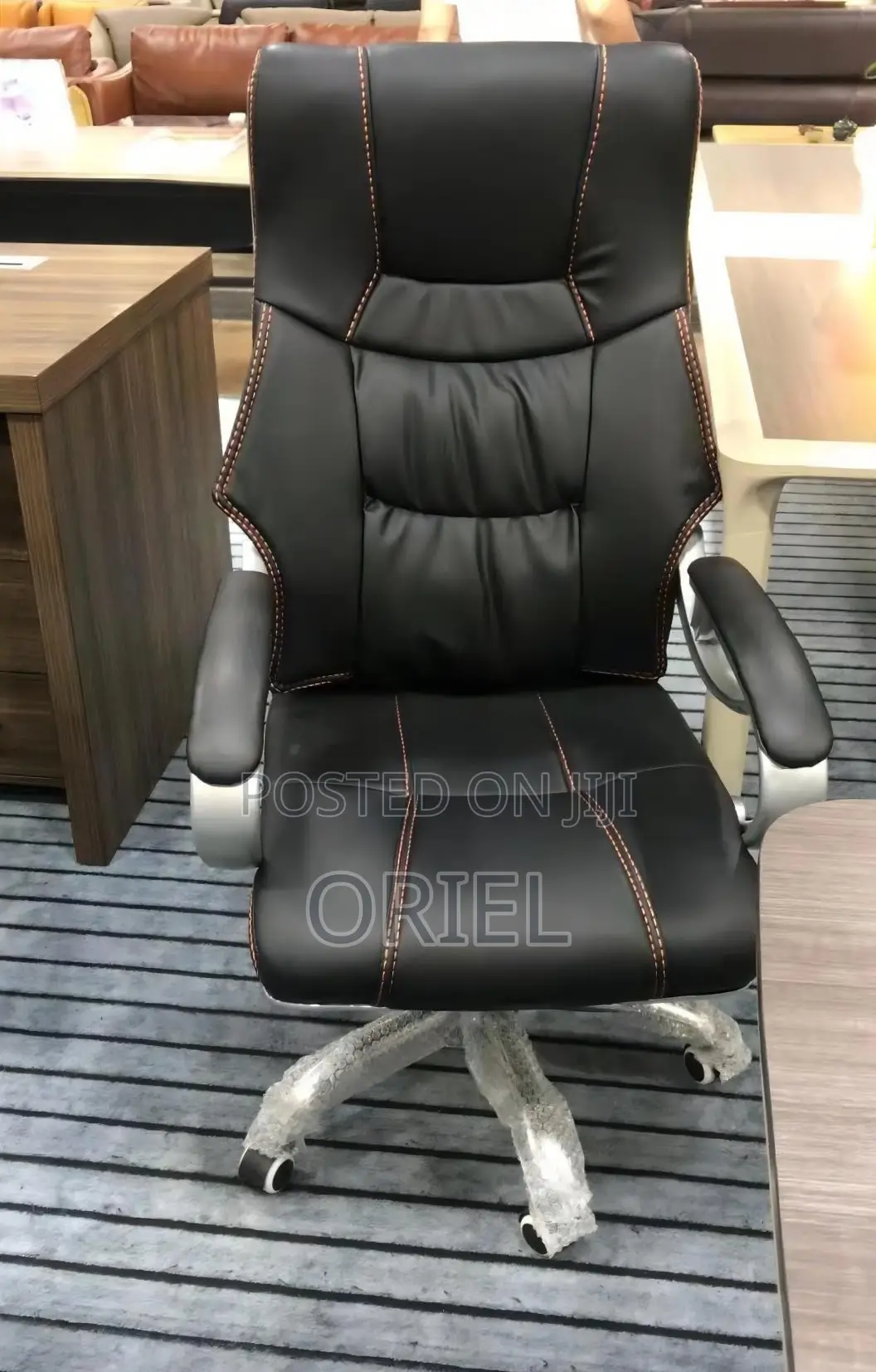 Office Chair : Executive Premium Black PU Leather Office Chair